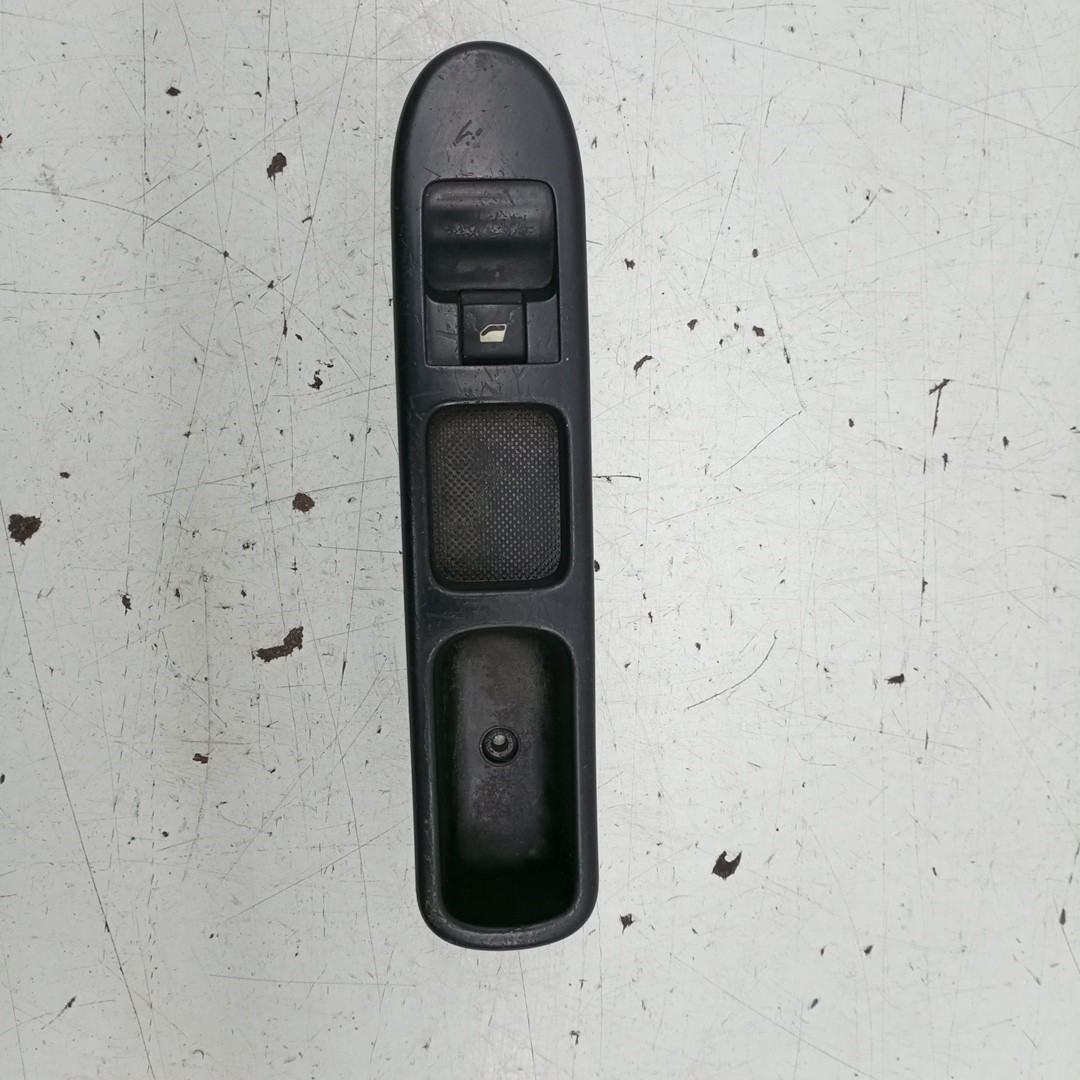 Comutador de vidro frente direito PEUGEOT 307 (3A/C) | 00 - 12 Imagem-2