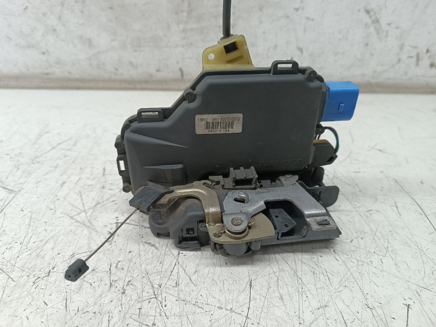 Fecho da Porta Frente Direito SEAT IBIZA III (6L1) | 02 - 09 Imagem-1