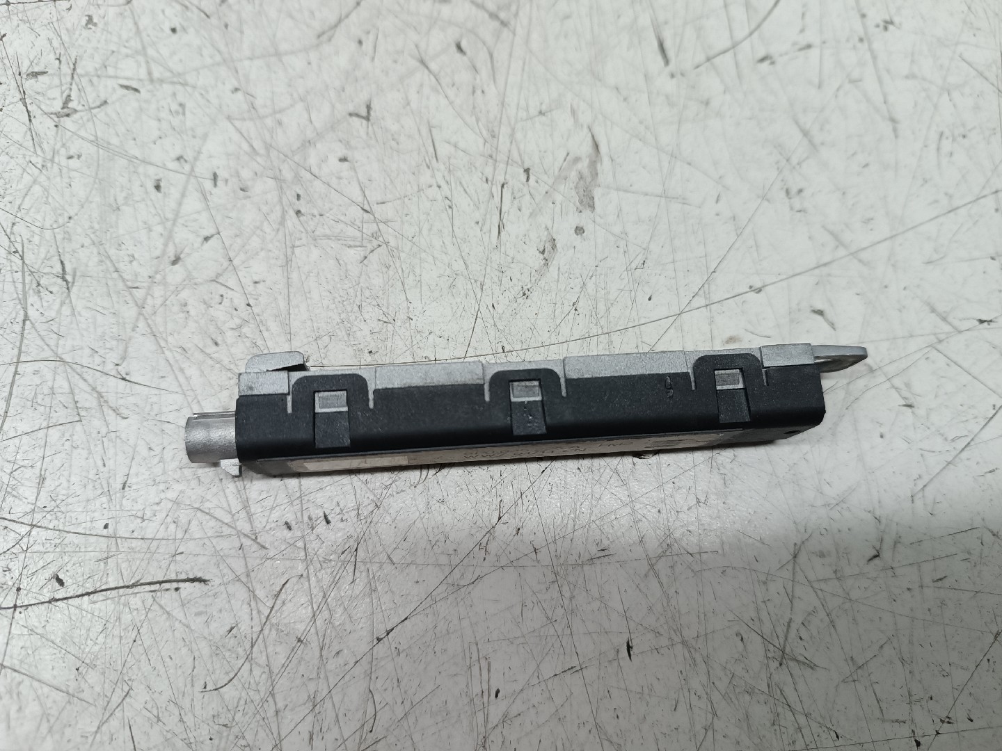 Amplificador de antena SEAT LEON (1P1) | 05 - 13 Imagem-1