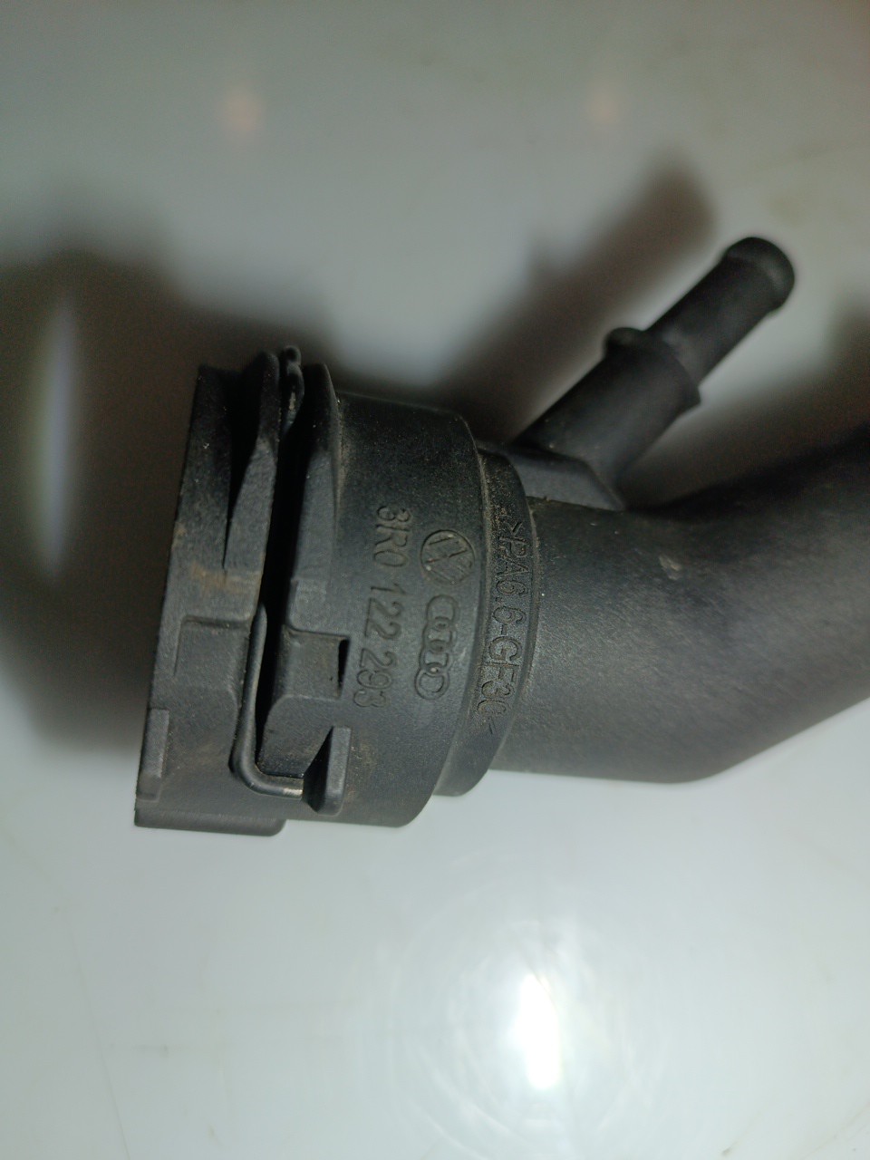 Tubo de radiador SEAT EXEO (3R2) | 08 - 13 Imagem-1