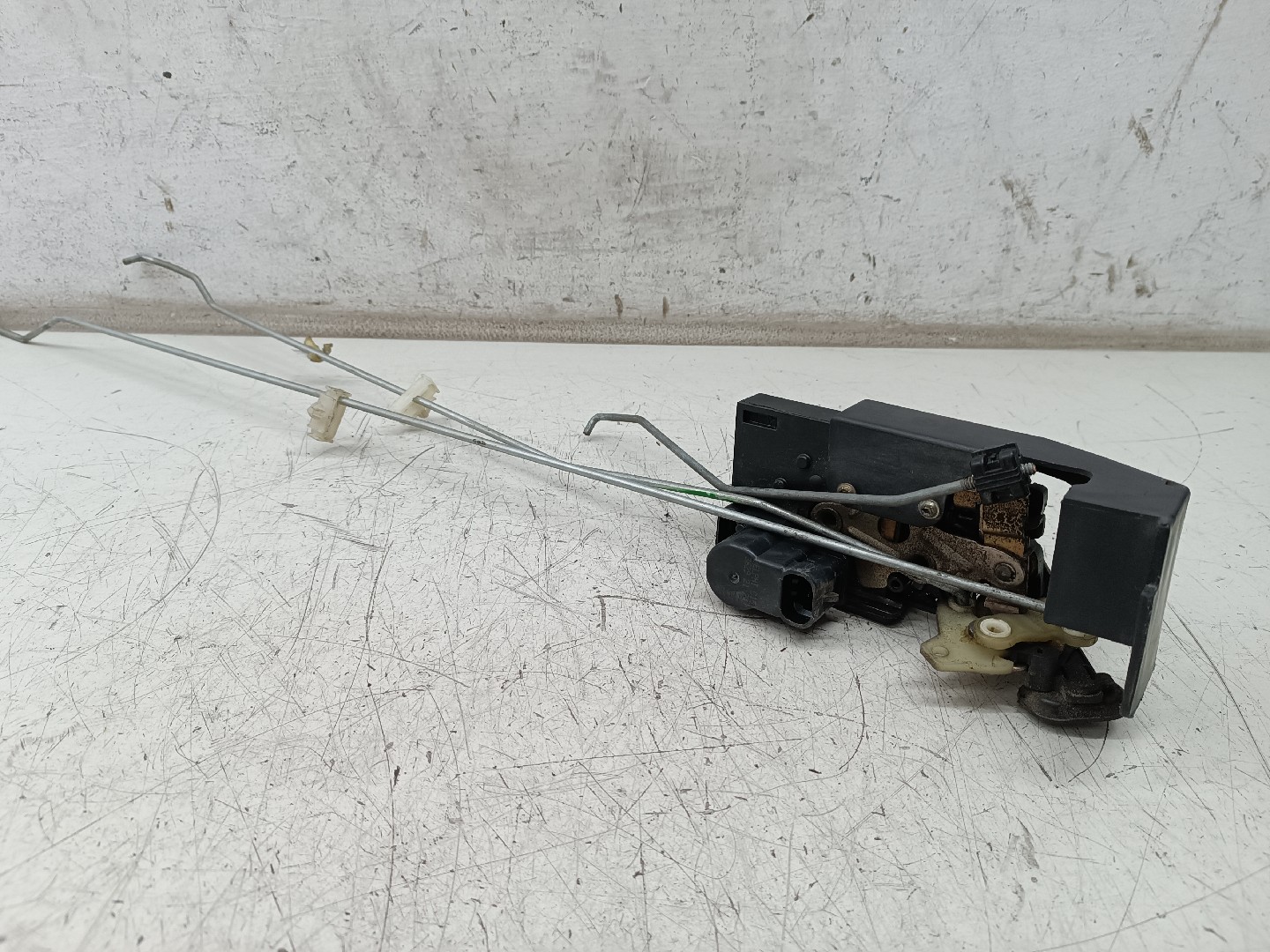 Fecho da Porta Trás Esquerdo ALFA ROMEO 156 (932_) | 97 - 05 Imagem-7
