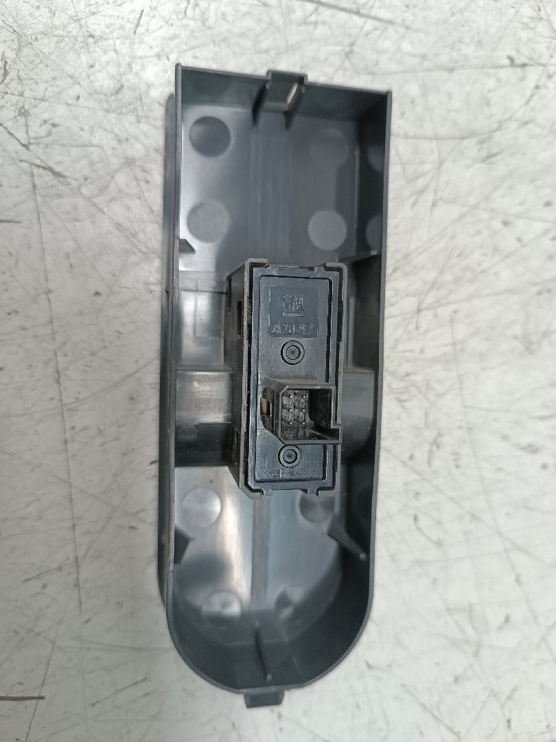 Comutador de vidro frente direito OPEL ASTRA H Combi (A04) | 04 - 14 Imagem-2