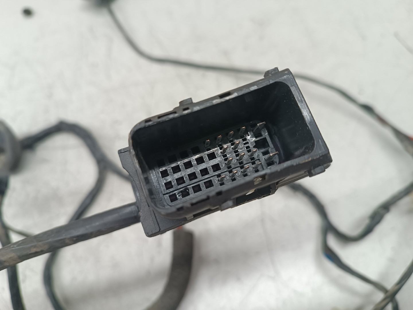 Instalação eléctrica porta frente esquerda OPEL ASTRA H Combi (A04) | 04 - 14 Imagem-2