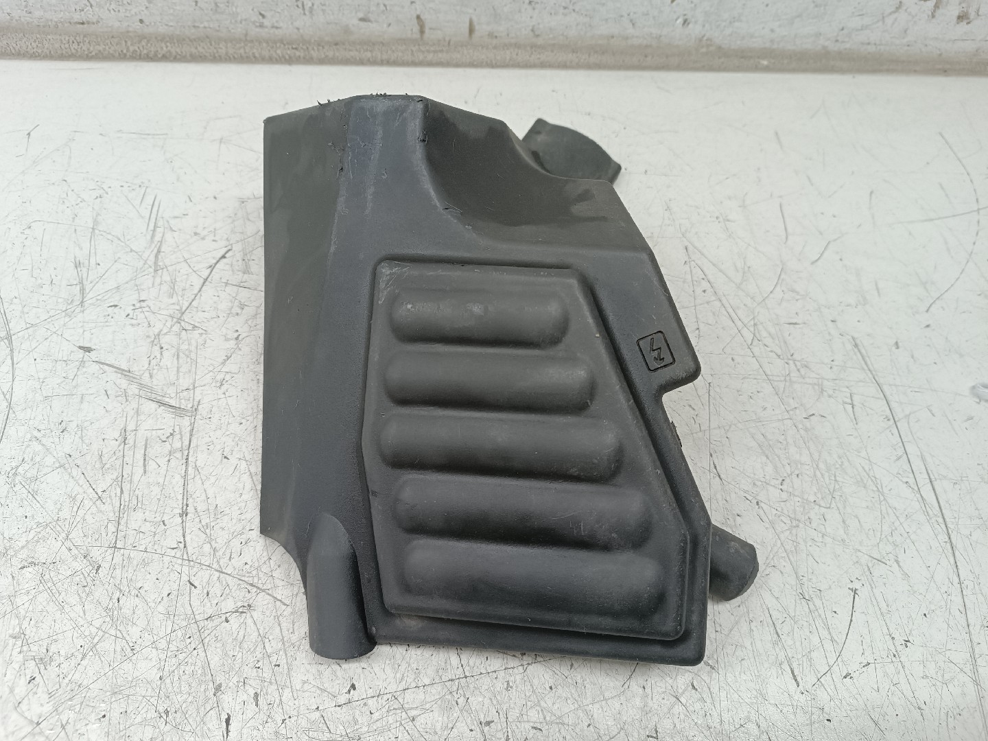 Tampa de caixa de fusiveis RENAULT CLIO II Caixa (SB0/1/2_) | 98 -  Imagem-3