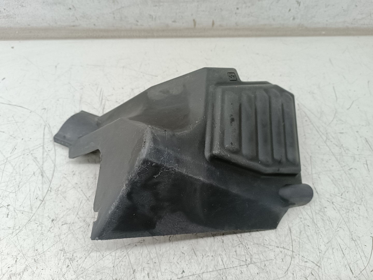Tampa de caixa de fusiveis RENAULT CLIO II Caixa (SB0/1/2_) | 98 -  Imagem-4
