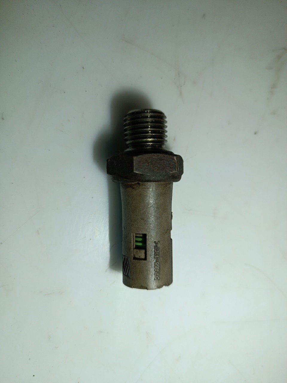 Sensor de Pressão do Óleo RENAULT CLIO II Caixa (SB0/1/2_) | 98 - 