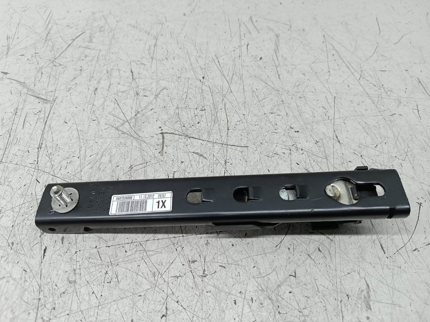 Regulador de altura de cinto CITROEN BERLINGO (B9) | 08 - 