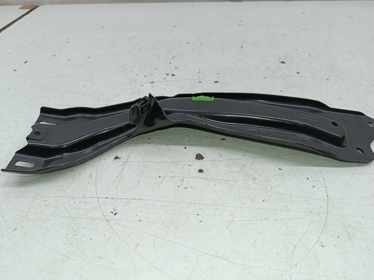 Suporte de tablier AUDI A4 Avant (8E5, B6) | 00 - 05 Imagem-1