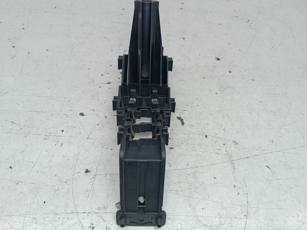 Placa de suporte de fusíveis AUDI A4 Avant (8E5, B6) | 00 - 05 Imagem-2