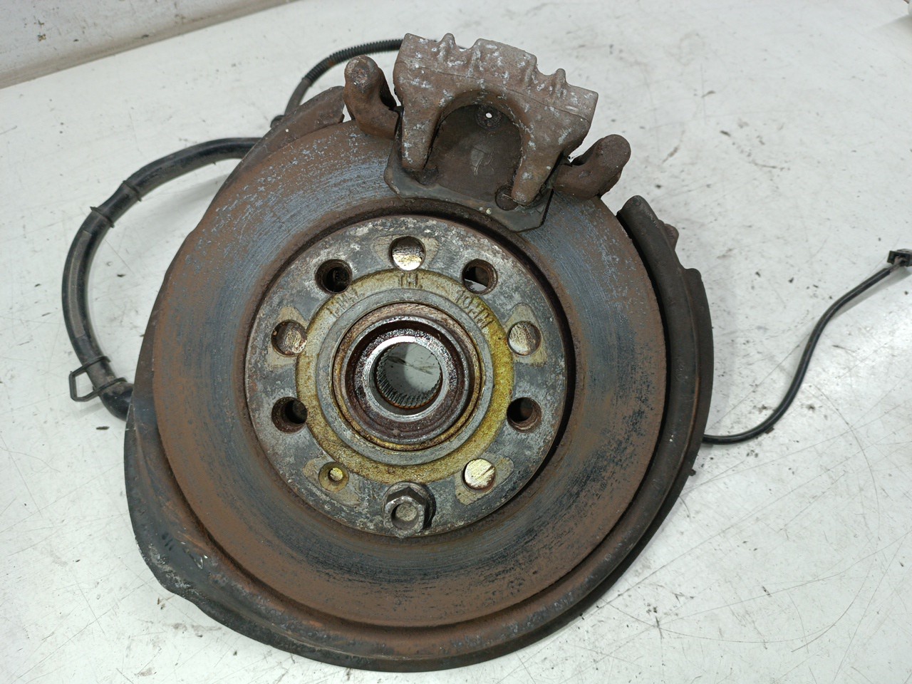 Manga de eixo trás direita AUDI A4 Avant (8E5, B6) | 00 - 05 Imagem-1