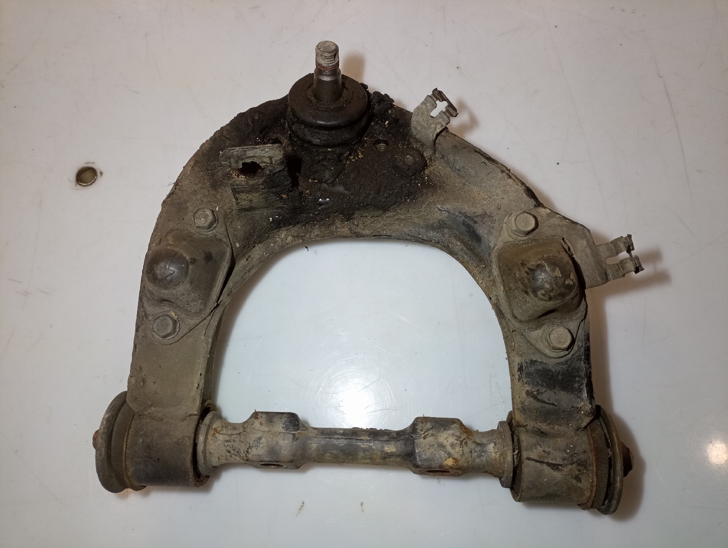 Braço de suspensão frente direito MITSUBISHI PAJERO II (V3_W, V2_W, V4_W) | 90 - 01