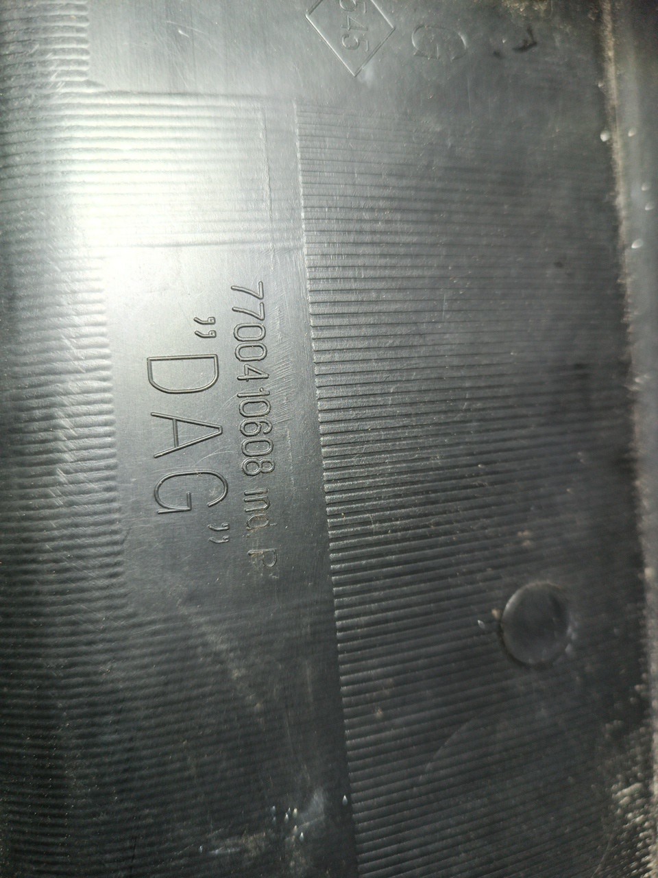 Grelha de torpedo RENAULT CLIO II Caixa (SB0/1/2_) | 98 -  Imagem-2