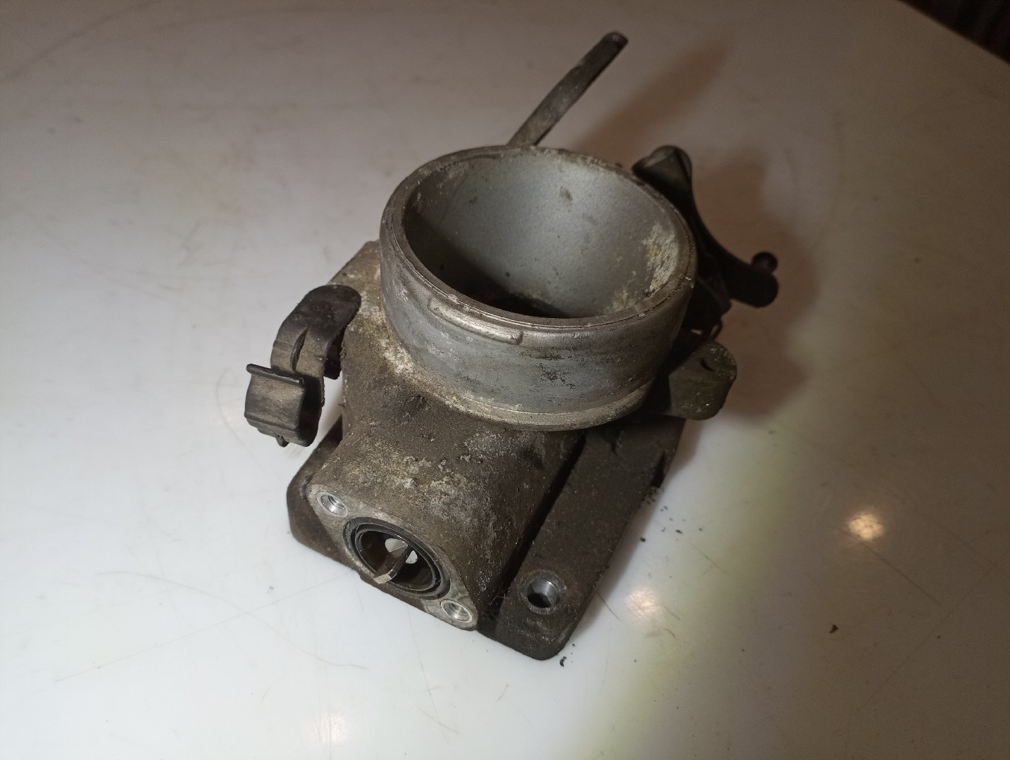 Borboleta de admissão FORD FIESTA IV (JA_, JB_) | 95 - 02 Imagem-2