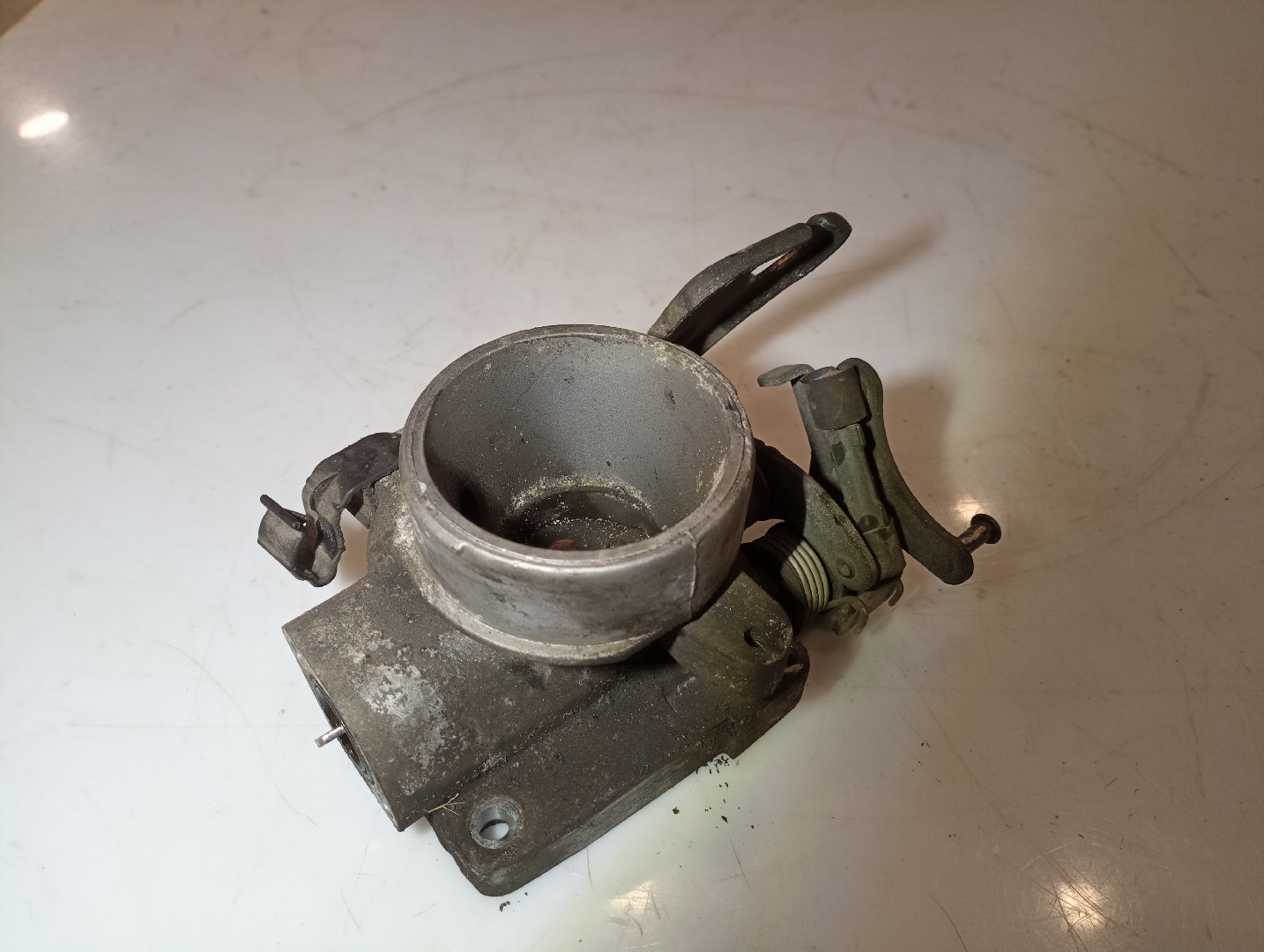 Borboleta de admissão FORD FIESTA IV (JA_, JB_) | 95 - 02 Imagem-1