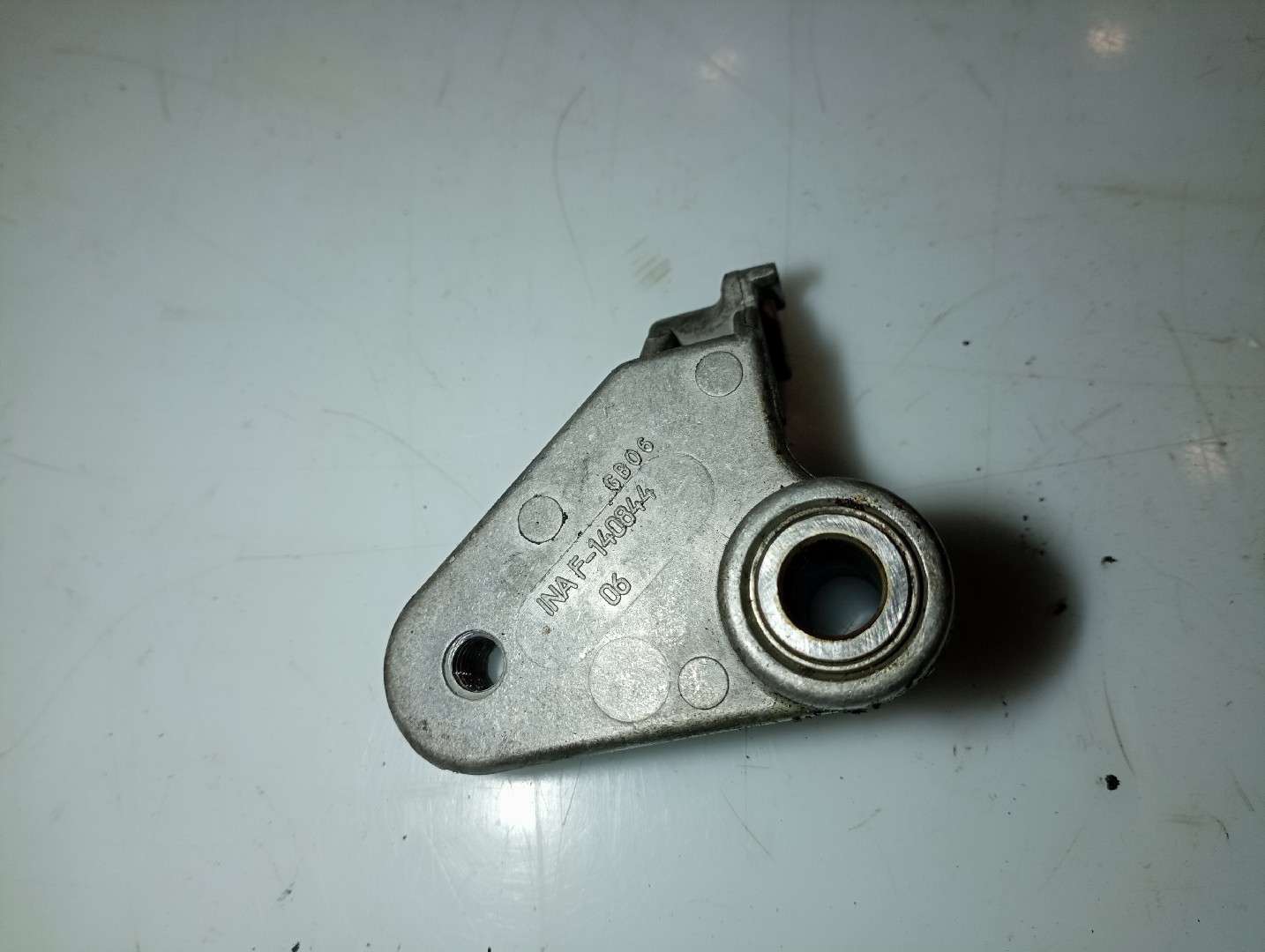 Rolo tensor, correia trapezoidal FORD FIESTA IV (JA_, JB_) | 95 - 02 Imagem-3