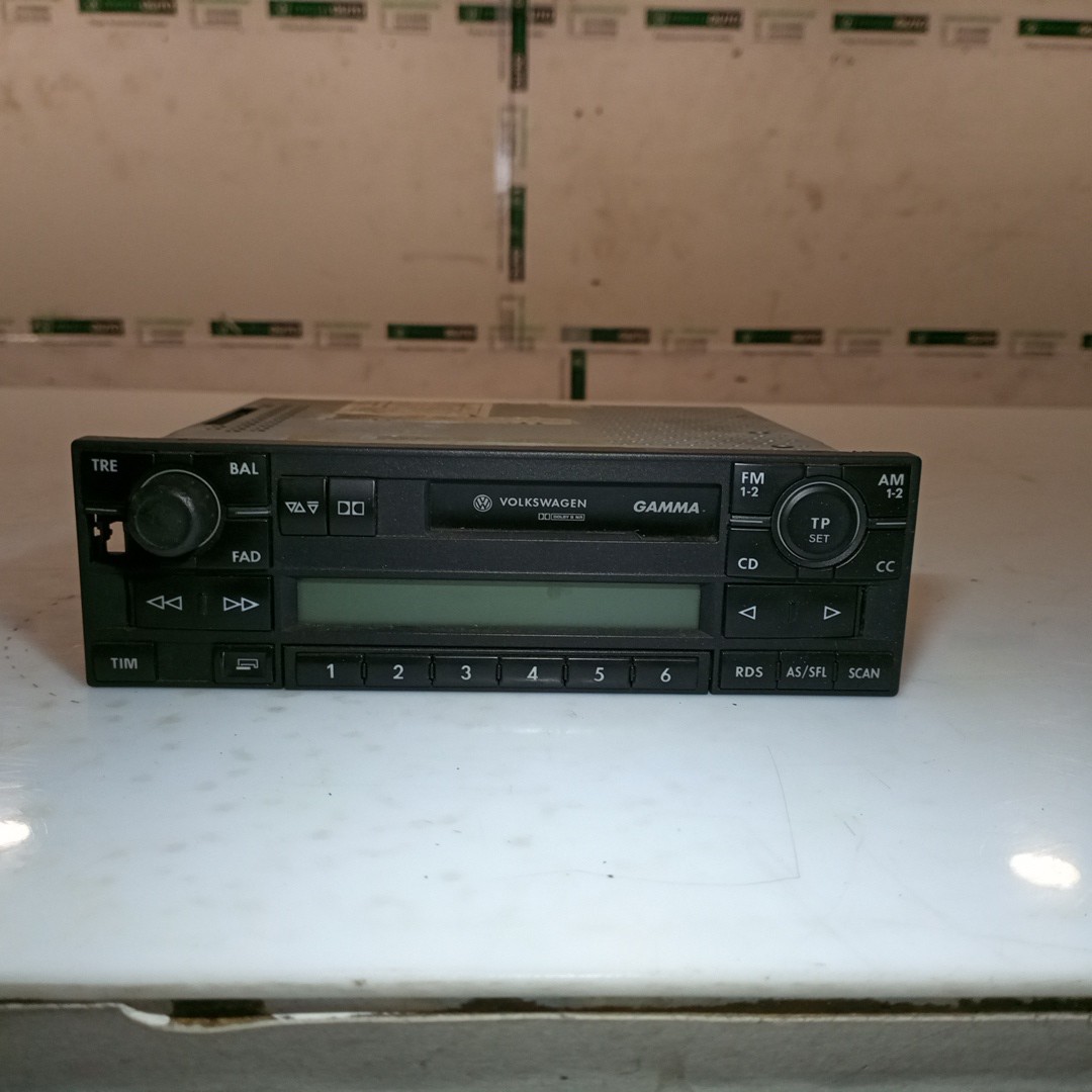Auto-Rádio, display, módulo eletrónico antena VOLKSWAGEN PASSAT Variant (3B6) | 00 - 05