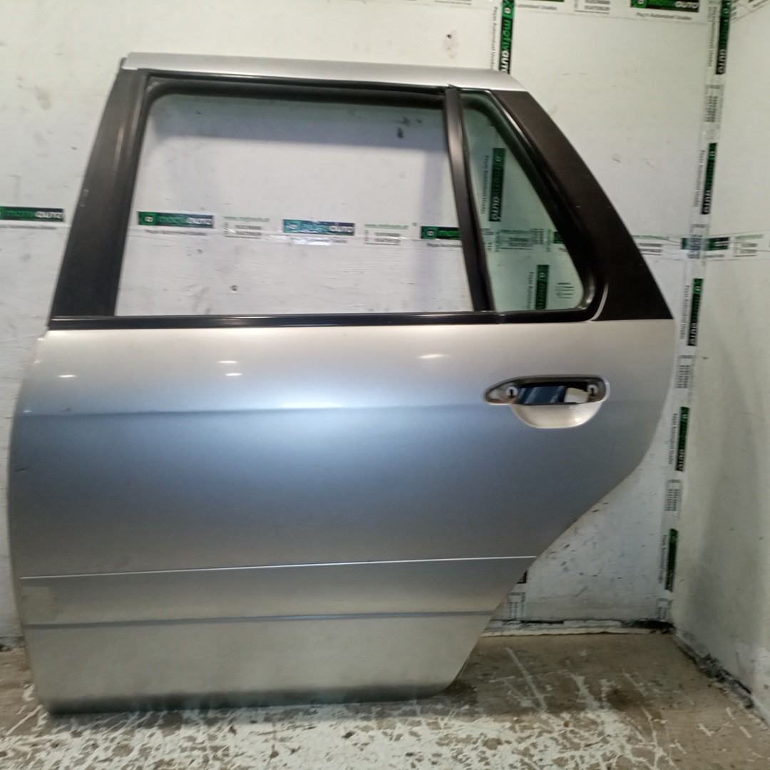 Porta Traseira Esquerda NISSAN PRIMERA Traveller (WP11) | 96 - 02 Imagem-1