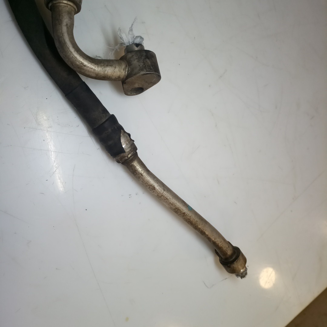 Tubo de Ar condicionado VOLKSWAGEN PASSAT Variant (3B6) | 00 - 05 Imagem-2