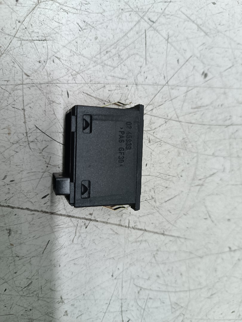 Botão de controlo de tração BMW 3 Compact (E46) | 01 - 05 Imagem-4