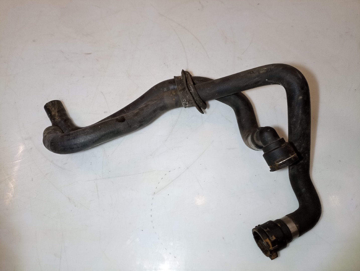 Tubo de Água VOLKSWAGEN PASSAT Variant (3B6) | 00 - 05 Imagem-4