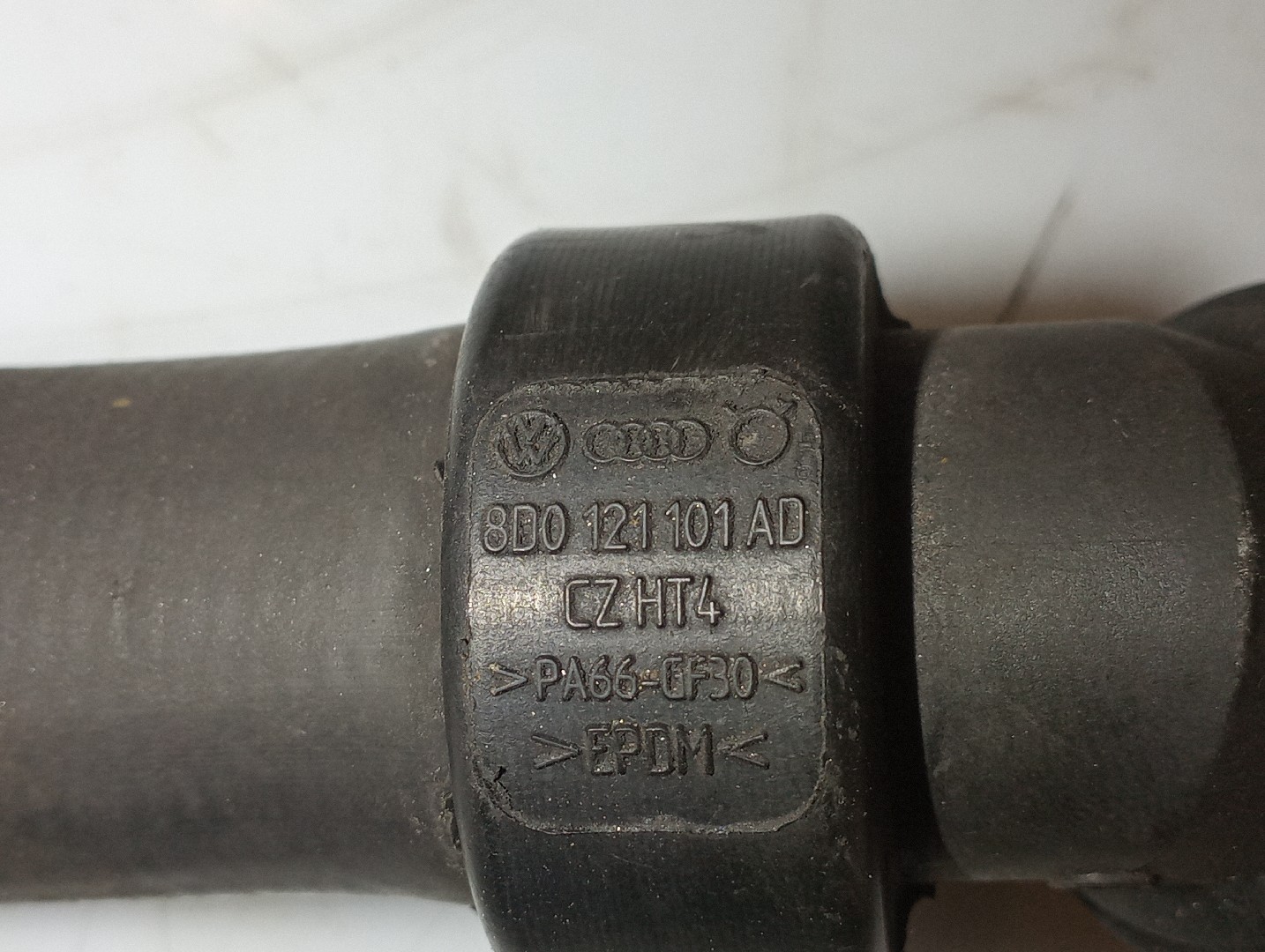 Tubo de Água VOLKSWAGEN PASSAT Variant (3B6) | 00 - 05 Imagem-1