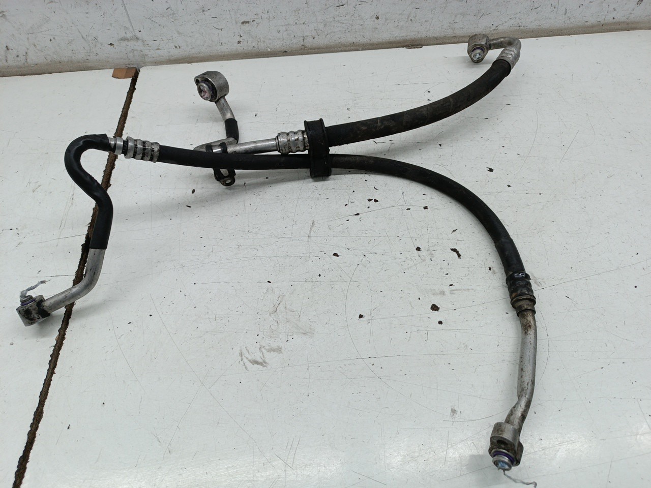 Tubo de Ar Condicionado VOLKSWAGEN PASSAT Variant (3B6) | 00 - 05 Imagem-2