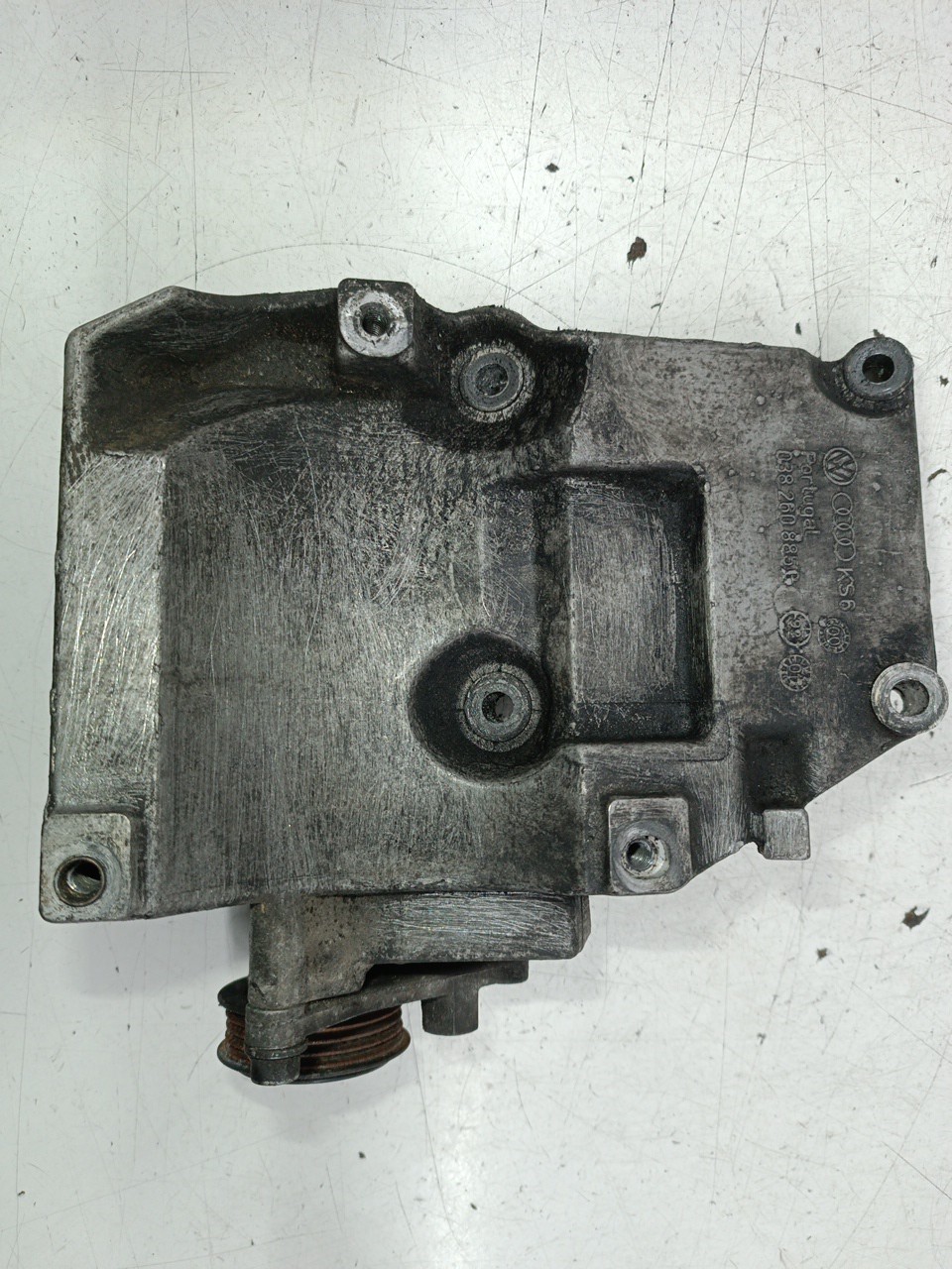 Suporte de Compressor de Ar Condicionado VOLKSWAGEN PASSAT Variant (3B6) | 00 - 05