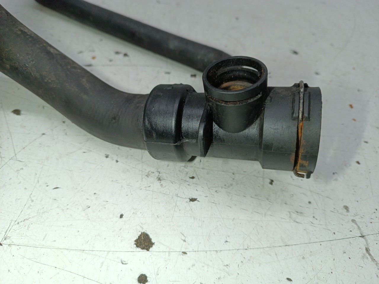 Tubo de Água VOLKSWAGEN PASSAT Variant (3B6) | 00 - 05 Imagem-1