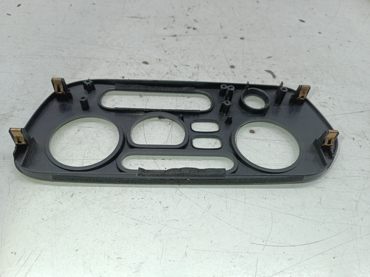 Moldura de consola central MITSUBISHI COLT V (CJ_, CP_) | 95 - 04 Imagem-2