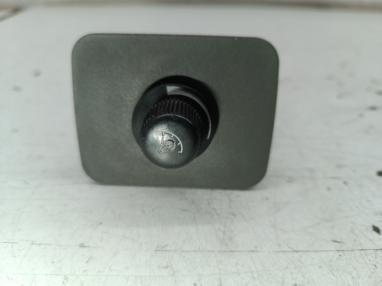 Regulador de luzes MITSUBISHI COLT V (CJ_, CP_) | 95 - 04 Imagem-4