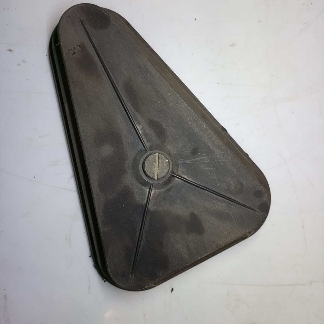 Tampa de caixa de fusiveis VOLVO 460 L (464) | 88 - 96