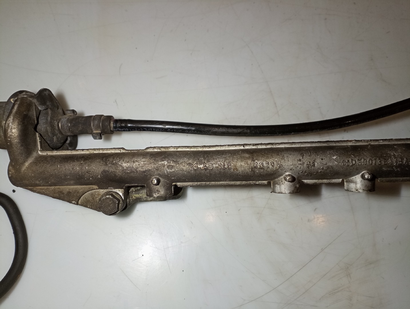 Regua de injeção VOLVO 460 L (464) | 88 - 96 Imagem-1
