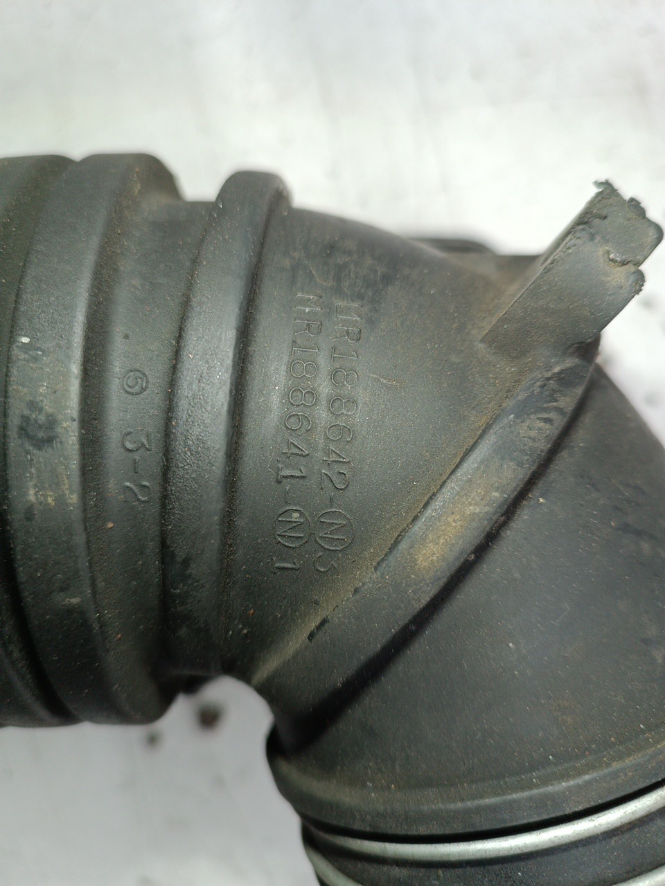 Ressonador de caixa de filtro de ar MITSUBISHI COLT V (CJ_, CP_) | 95 - 04 Imagem-3