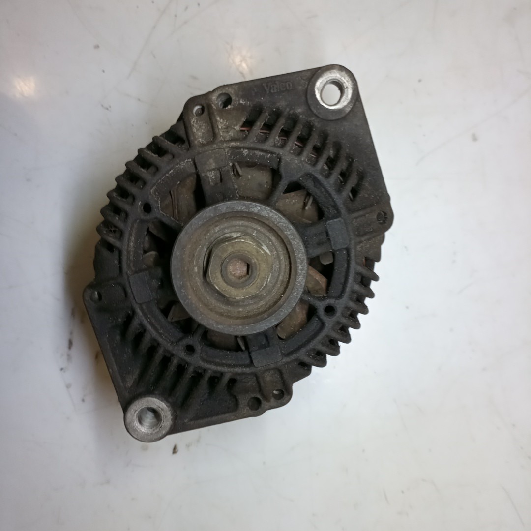 Alternador VOLVO 460 L (464) | 88 - 96 Imagem-1