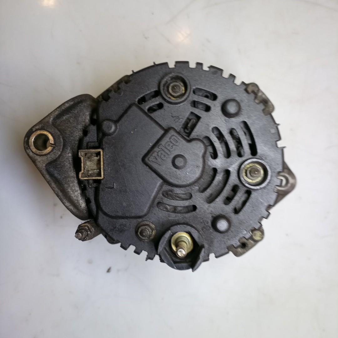 Alternador VOLVO 460 L (464) | 88 - 96 Imagem-3