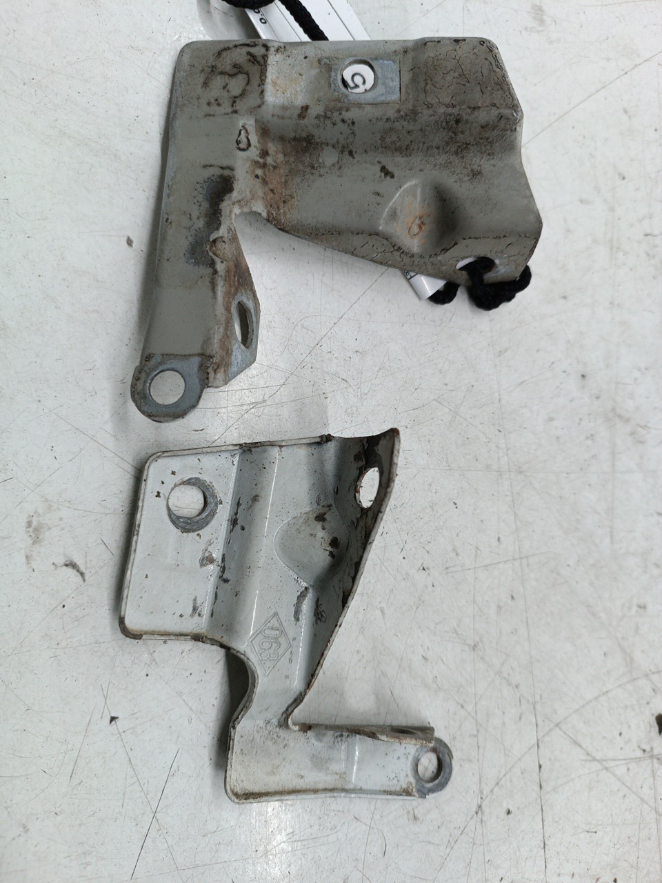 Suporte de montagem guarda lamas RENAULT KANGOO Express (FC0/1_) | 97 -  Imagem-2