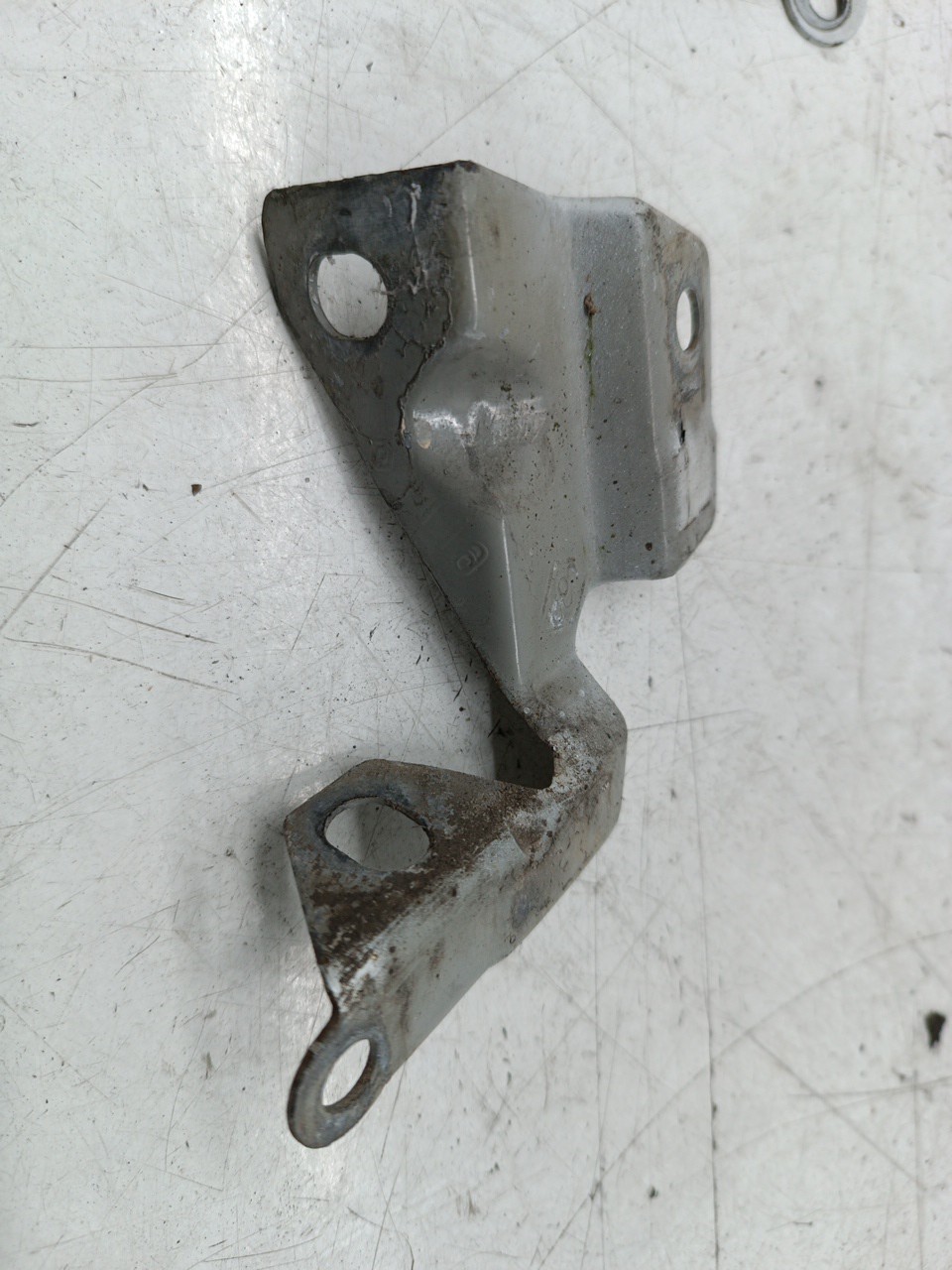 Suporte de montagem guarda lamas RENAULT KANGOO Express (FC0/1_) | 97 -  Imagem-4