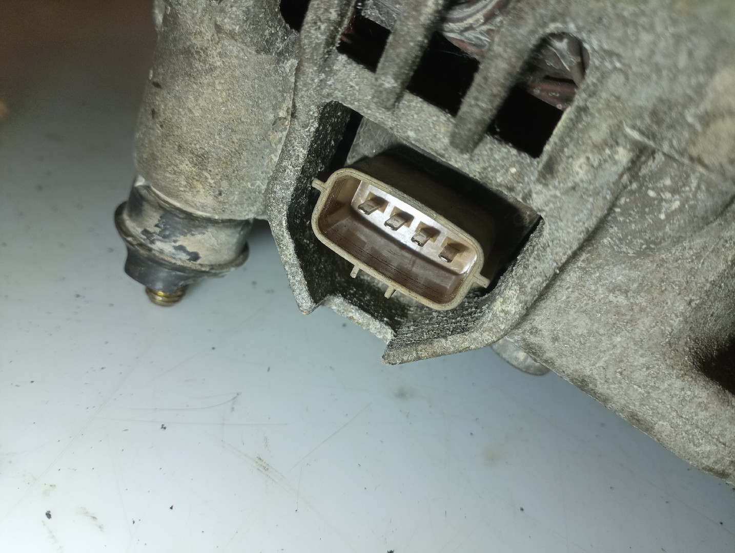 Alternador MITSUBISHI COLT V (CJ_, CP_) | 95 - 04 Imagem-4