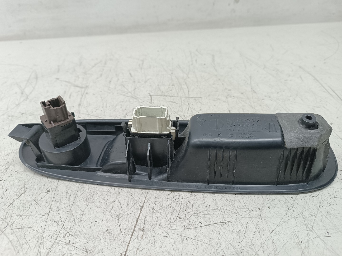 Comutador de vidro frente direito RENAULT CLIO II Caixa (SB0/1/2_) | 98 -  Imagem-3