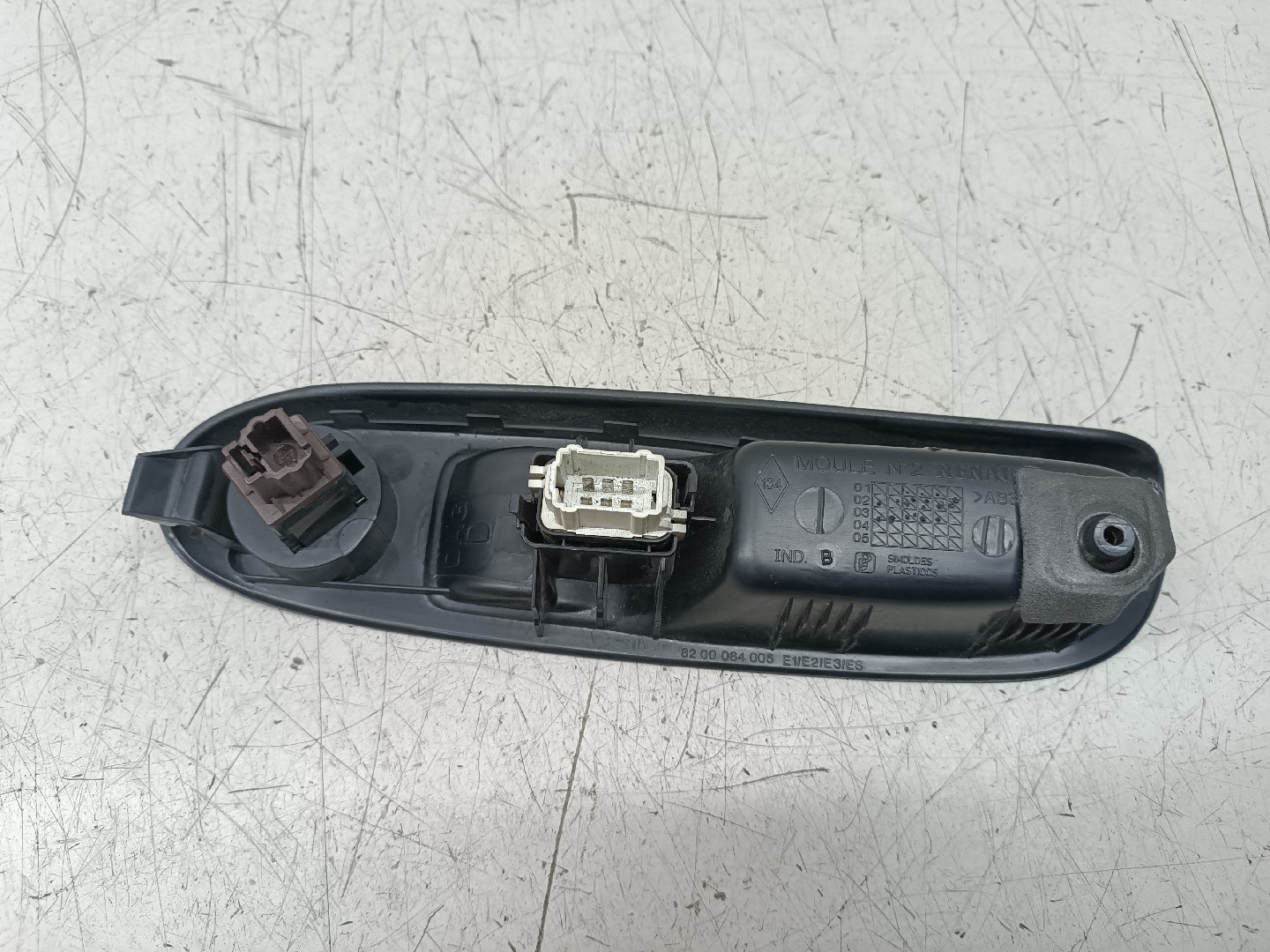 Comutador de vidro frente direito RENAULT CLIO II Caixa (SB0/1/2_) | 98 -  Imagem-2