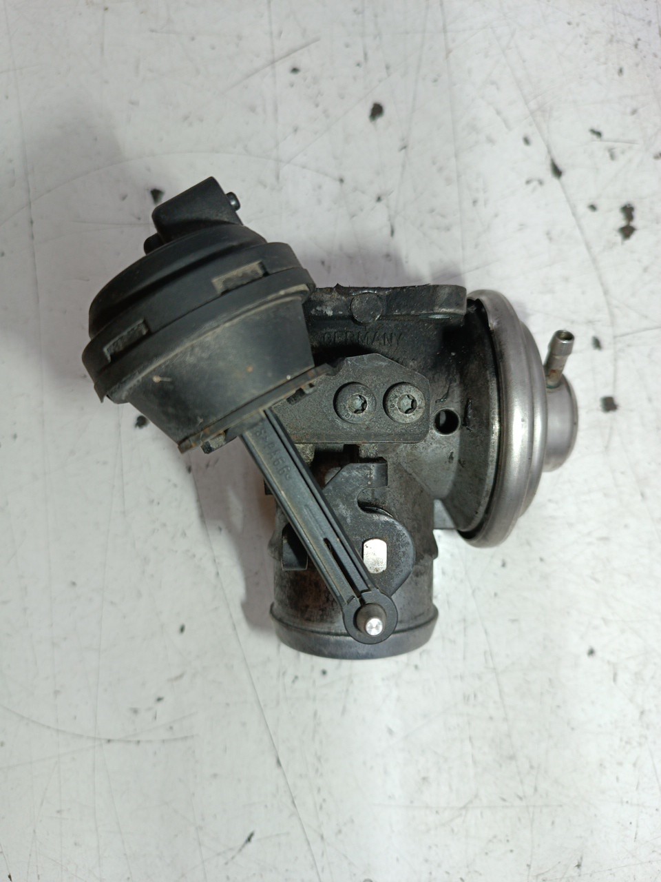 Válvula EGR AUDI A3 (8L1) | 96 - 06 Imagem-3