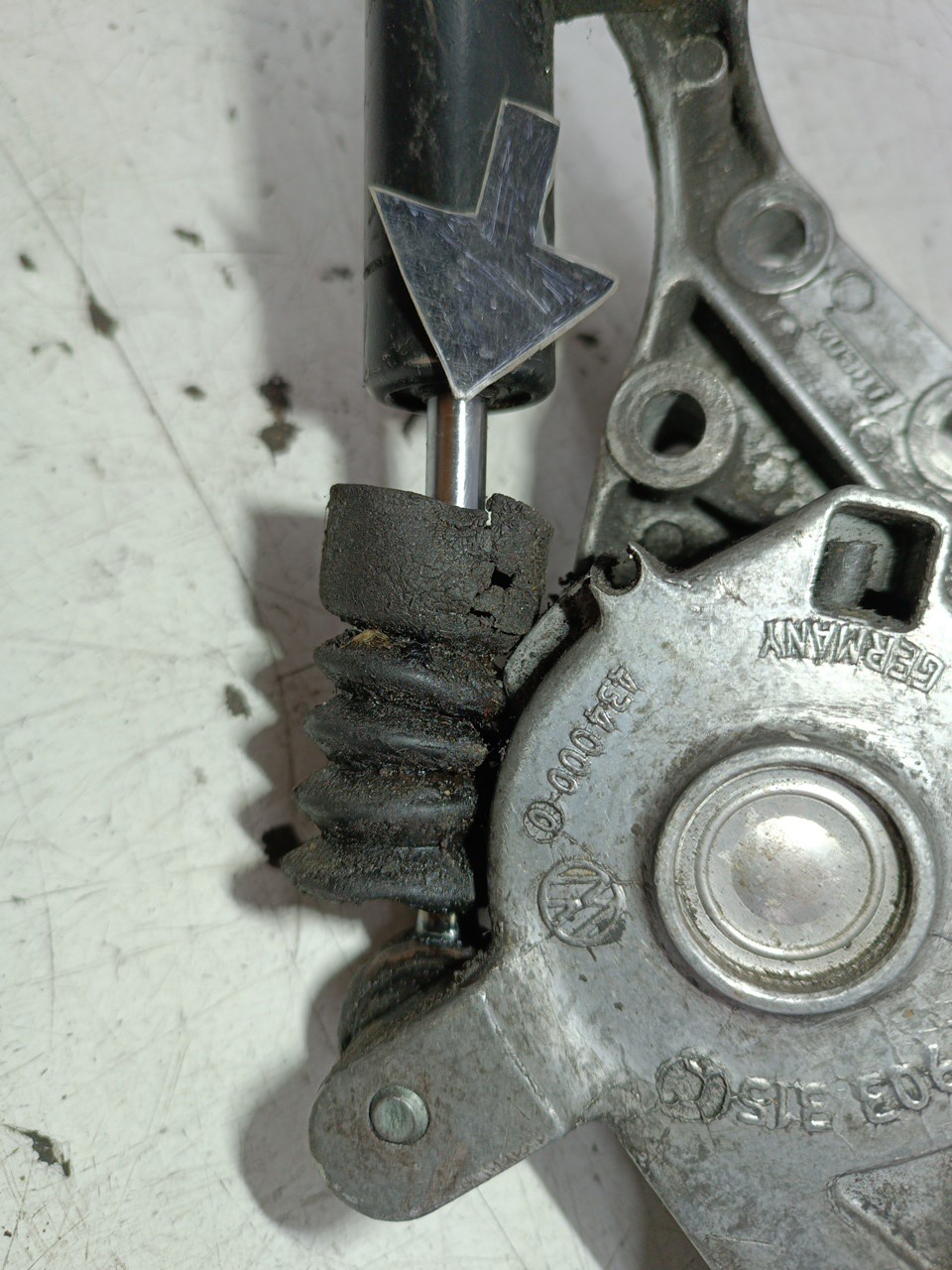 Rolo tensor, correia trapezoidal AUDI A3 (8L1) | 96 - 06 Imagem-2