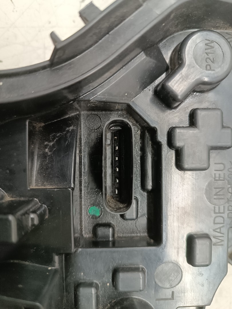 Suporte de Lampadas BMW 1 (F20) | 11 - 19 Imagem-5