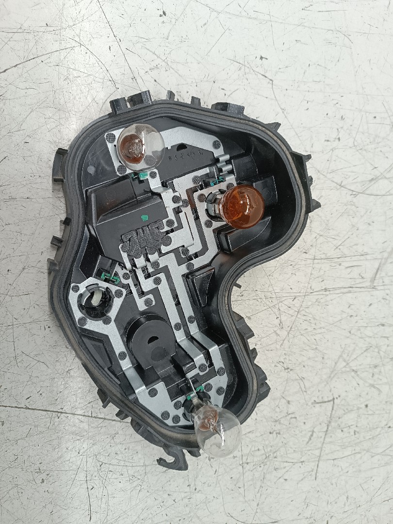 Suporte de Lampadas BMW 1 (F20) | 11 - 19 Imagem-6