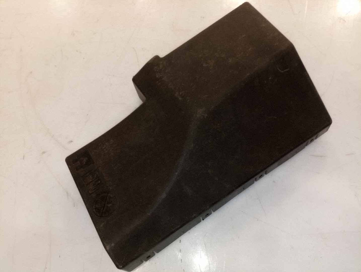 Tampa de caixa de fusiveis VOLVO V40 Caixa/Hatchback (525, 526) | 13 - 15