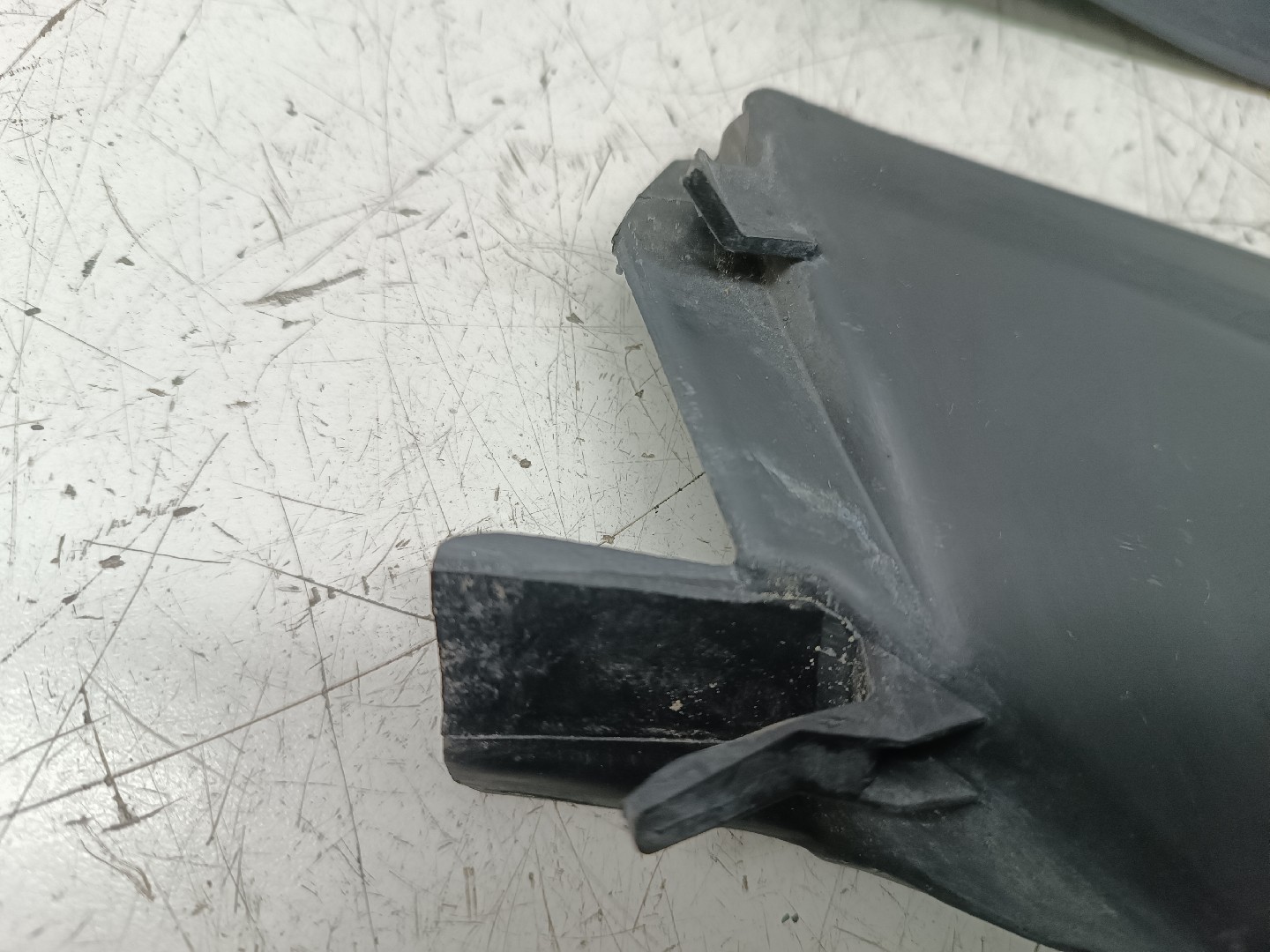 Acabamento de Para-brisas BMW 3 Compact (E46) | 01 - 05 Imagem-1