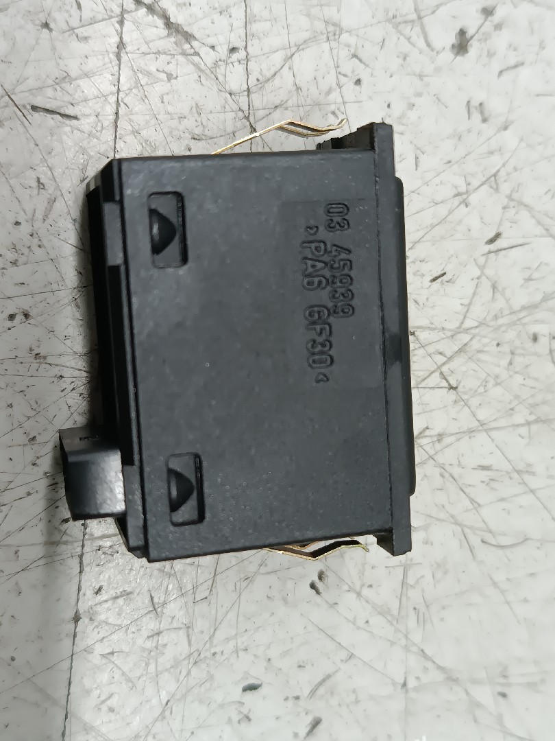 Botão de controlo de tração BMW 3 Compact (E46) | 01 - 05 Imagem-4