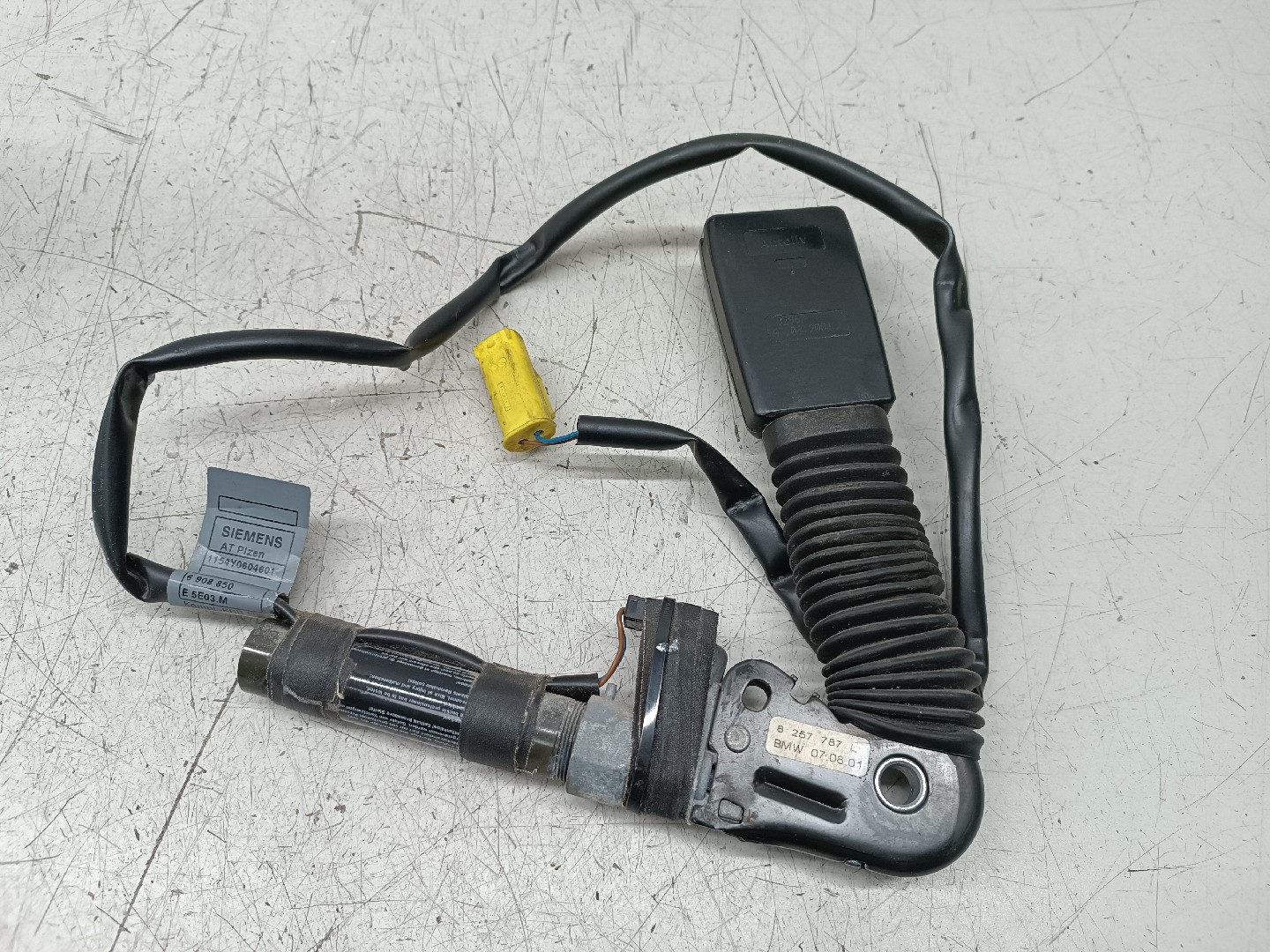 Pré tensor frente esquerdo BMW 3 Compact (E46) | 01 - 05 Imagem-1