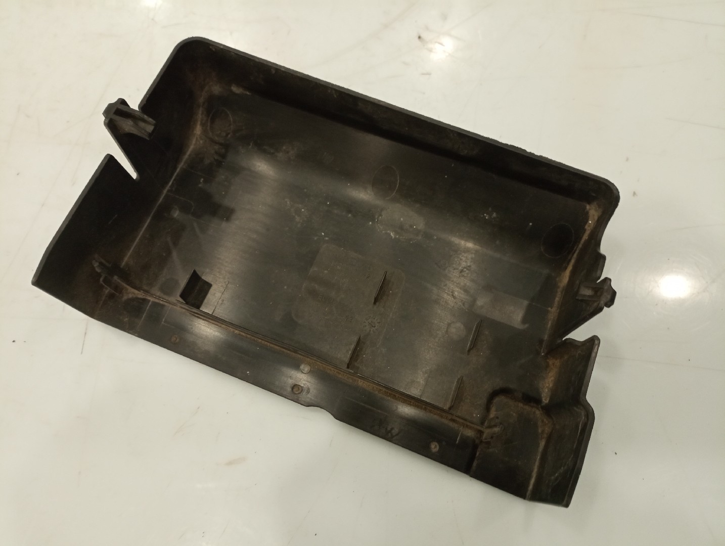 Caixa de bateria VOLVO V40 Caixa/Hatchback (525, 526) | 13 - 15 Imagem-1