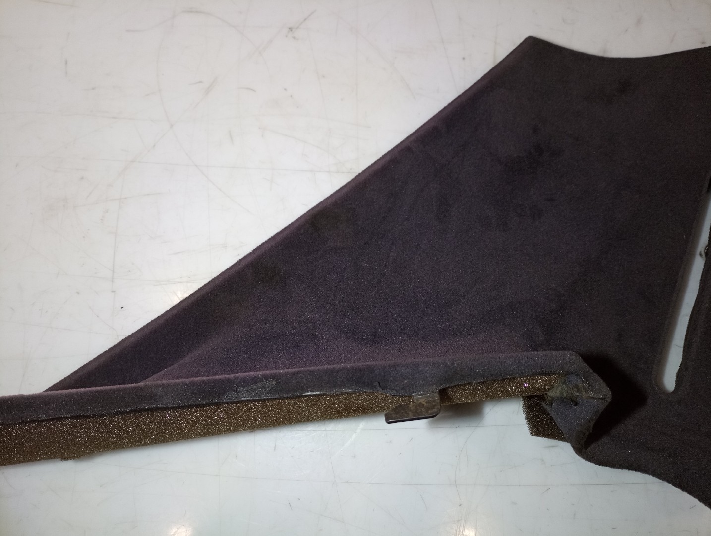 Moldura de pilar C esquerda MERCEDES-BENZ C-CLASS (W202) | 93 - 00 Imagem-1